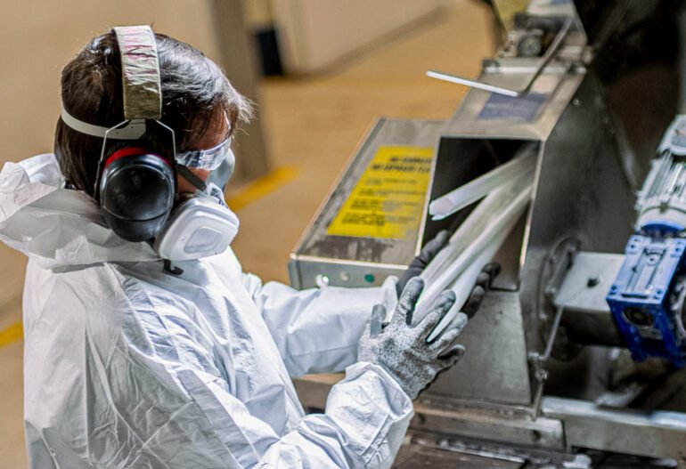 Tratamiento y Aprovechamiento de Residuos de Iluminación